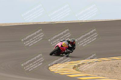 media/Sep-10-2022-SoCal Trackdays (Sat) [[a5bf35bb4a]]/Bowl Exit (1120am)/